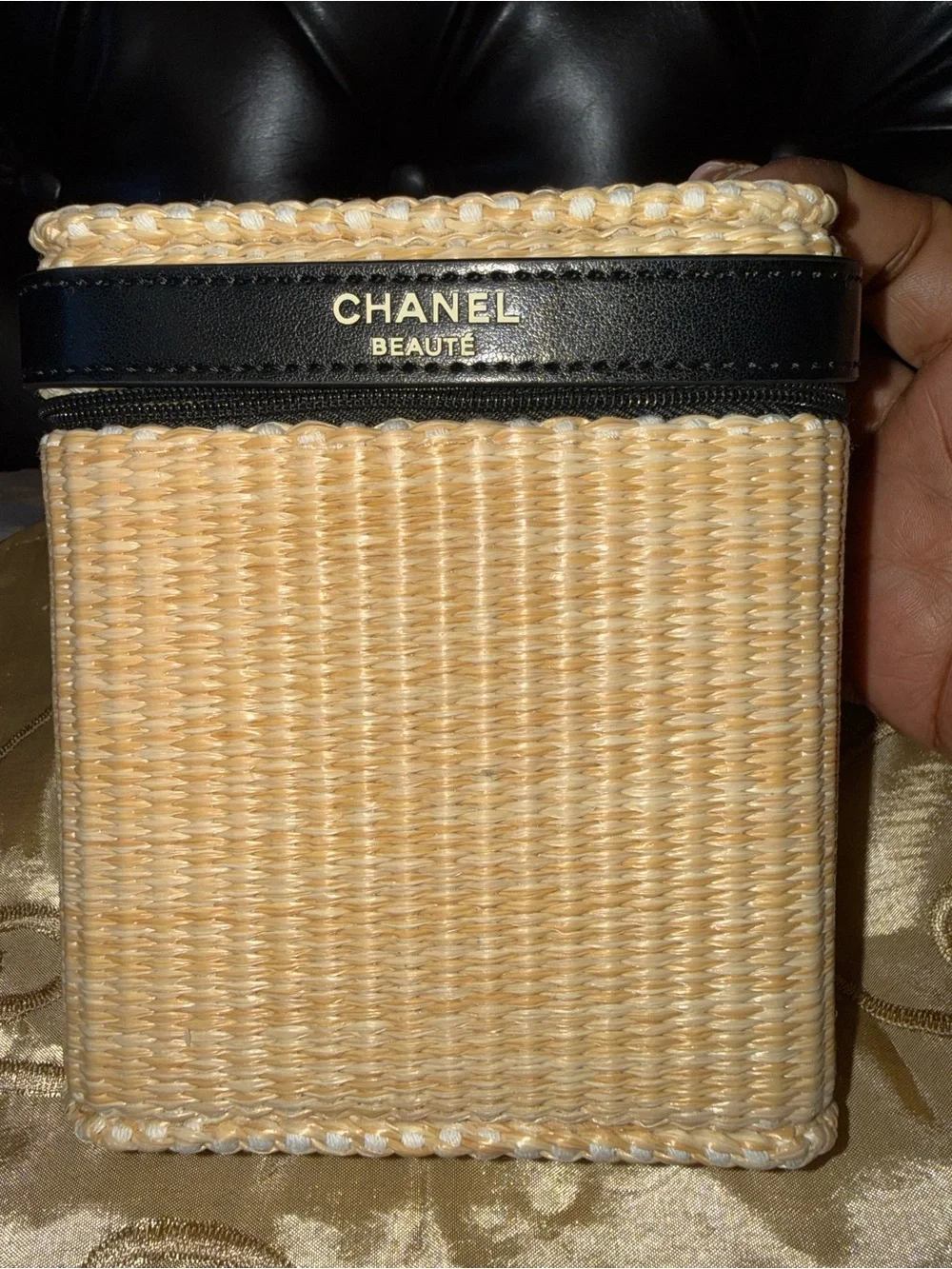 NIB CHANEL BEAUTE 2026 Les Beiges Woven Wicker Mini Vanity/Cosmetic Case
